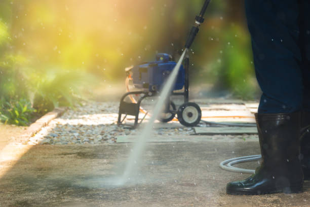 Best Playground Equipment Cleaning  in Gainesville, FL